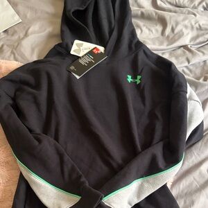 Under Armour boys hoodie M … NWT